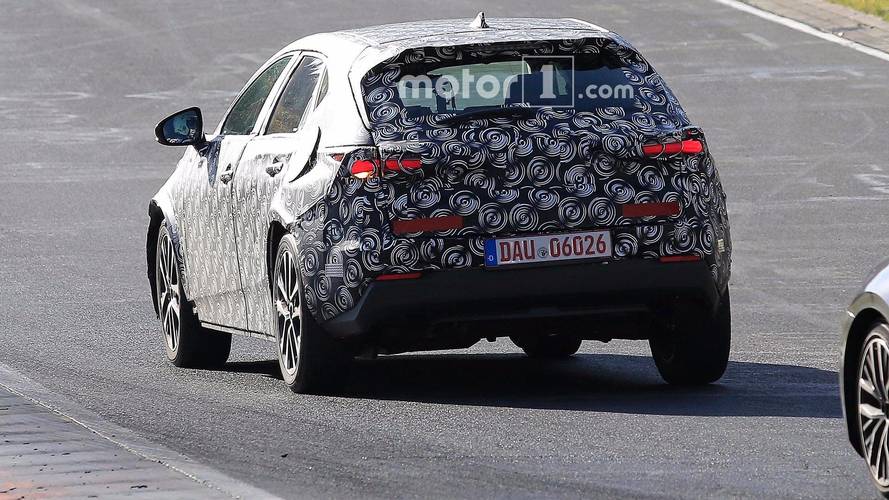 2019 Toyota Prius V Spy Photos