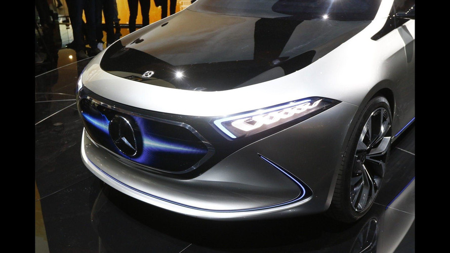 Mercedes-Benz EQ A Concept live in Frankfurt