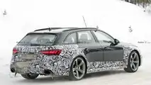 2020 Audi RS4 Avant lifting foto spia