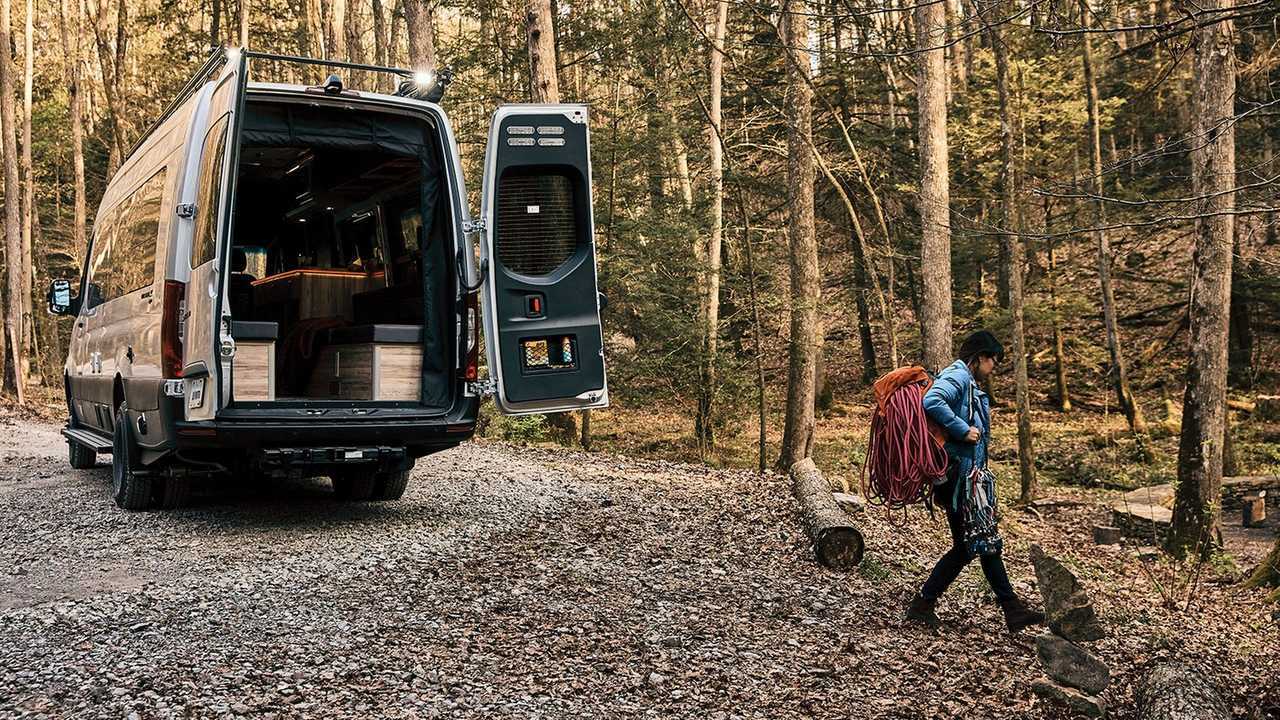 Airstream Interstate 24X