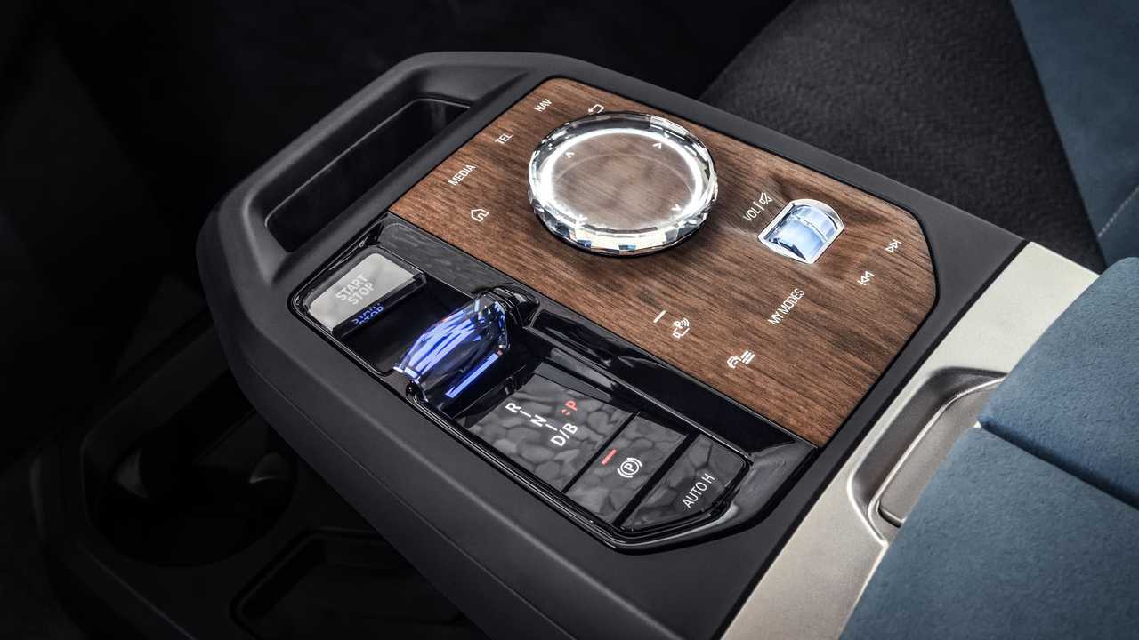 BMW iDrive 8a generazione 2021