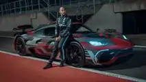 Lewis Hamilton conduce el Mercedes-AMG ONE