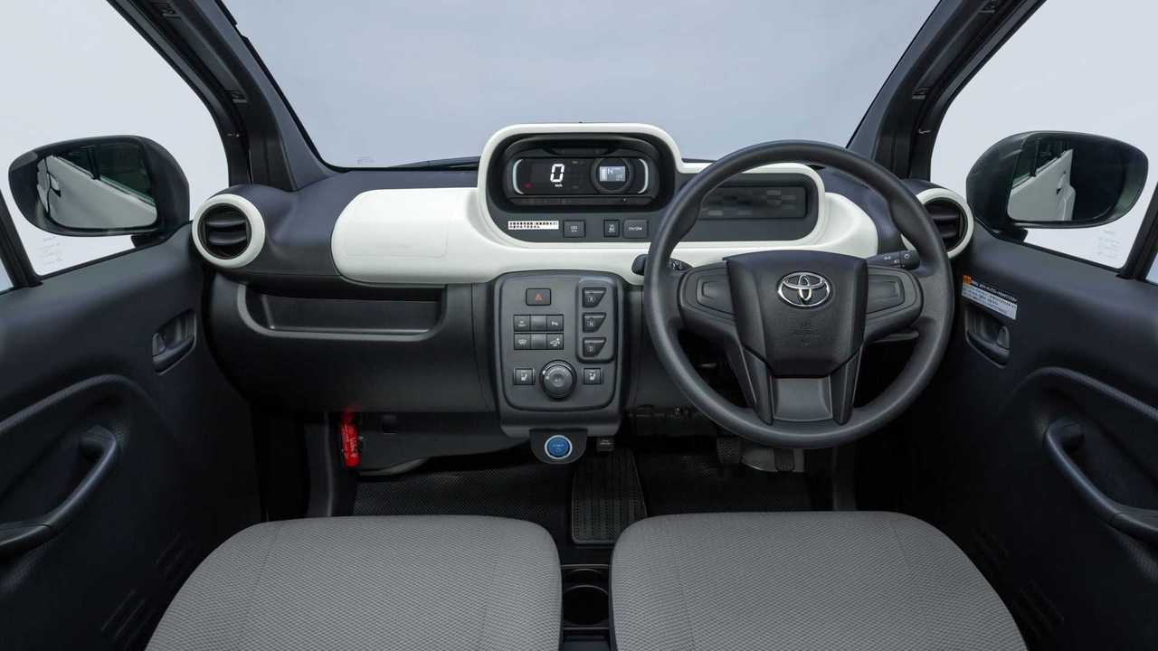 Toyota C+Pod EV - interior