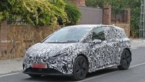Cupra el-Born, le nuove foto spia