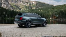 2021 Kia Sorento rear quarter static