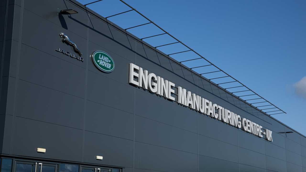 Jaguar Land Rover celebrates Ingenium engine milestone