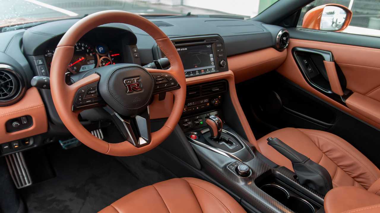 Nissan GT-R