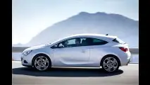 Astra kommt mit Stufenheck