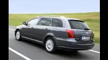 Aufgemöbelter Avensis