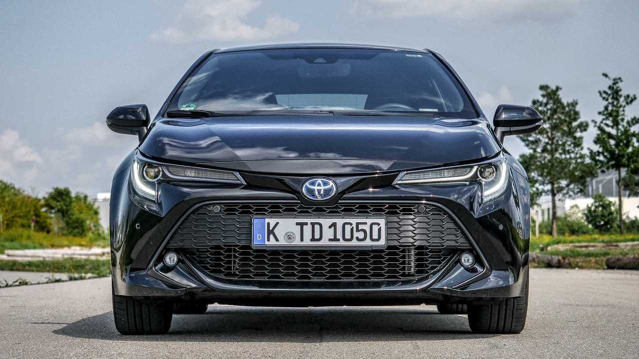 Toyota Corolla Hybrid (2019) im Test | Motor1.com Fotos