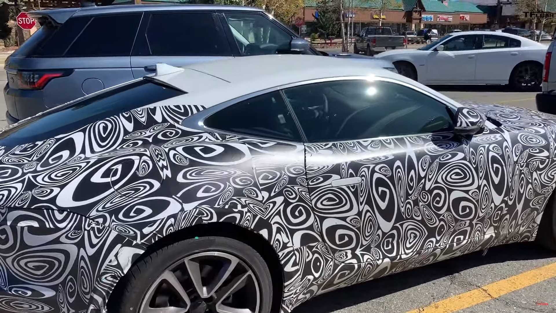 2021-jaguar-f-type-facelift-screenshot-f