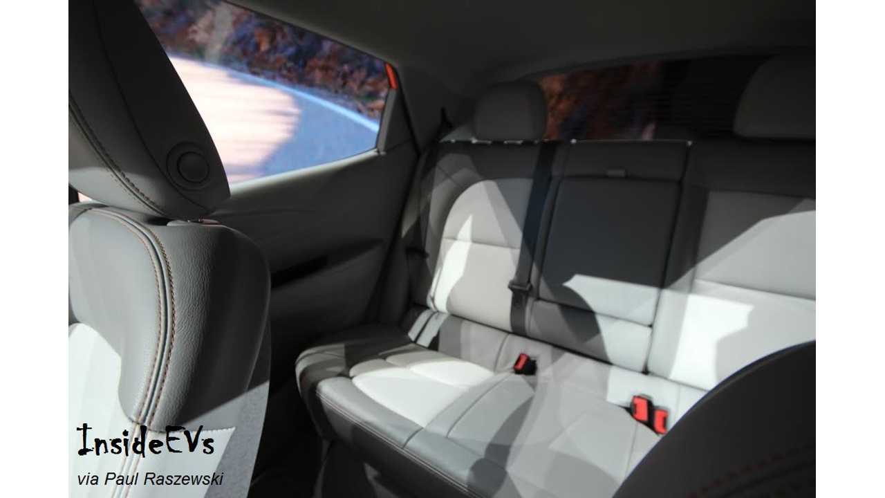 Looking In The Back: 2017 Chevrolet Bolt At NAIAS ( InsideEVs / PaulRaszewski)