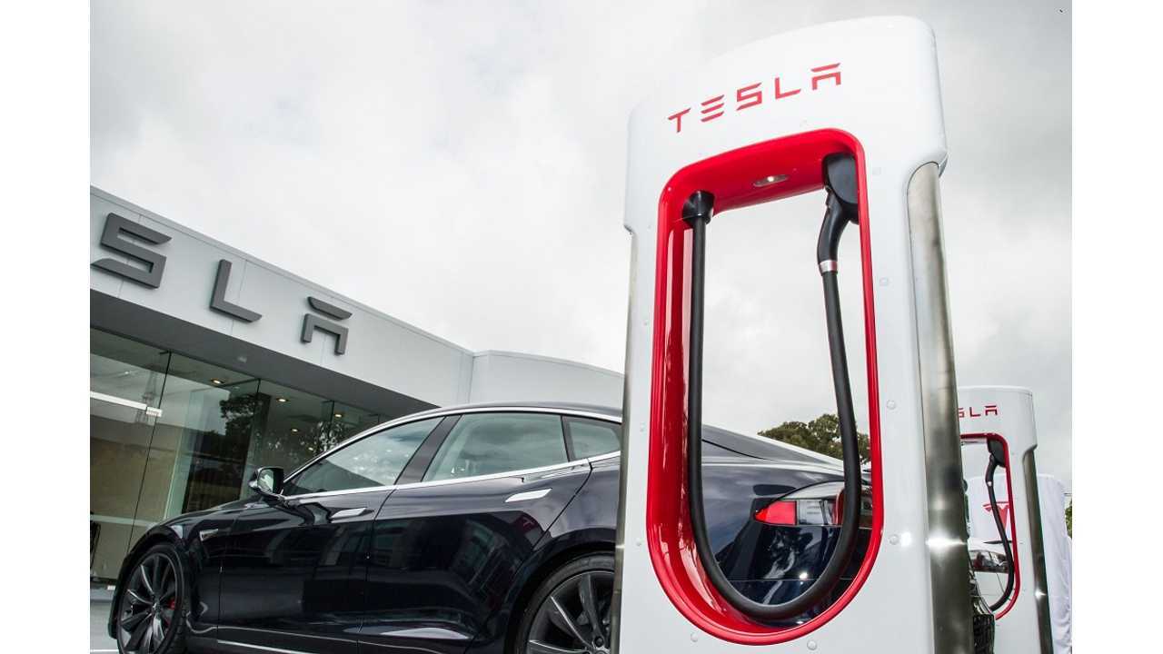 Tesla Delivered ~17,400 Model S Sedans In North America In 2014