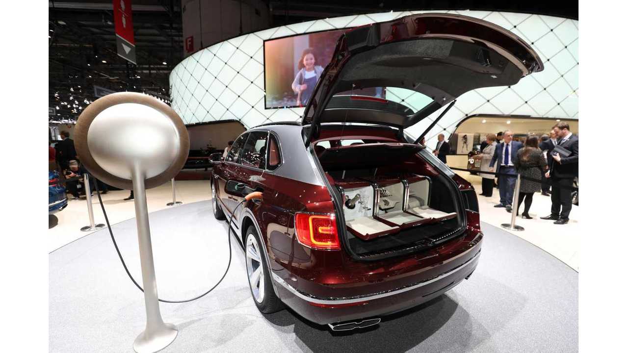 Bentley Bentayga Hybrid (plug-in hybrid)