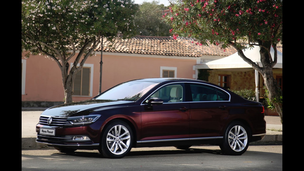 VW apresenta novo Passat no Brasil - vendas começam em janeiro