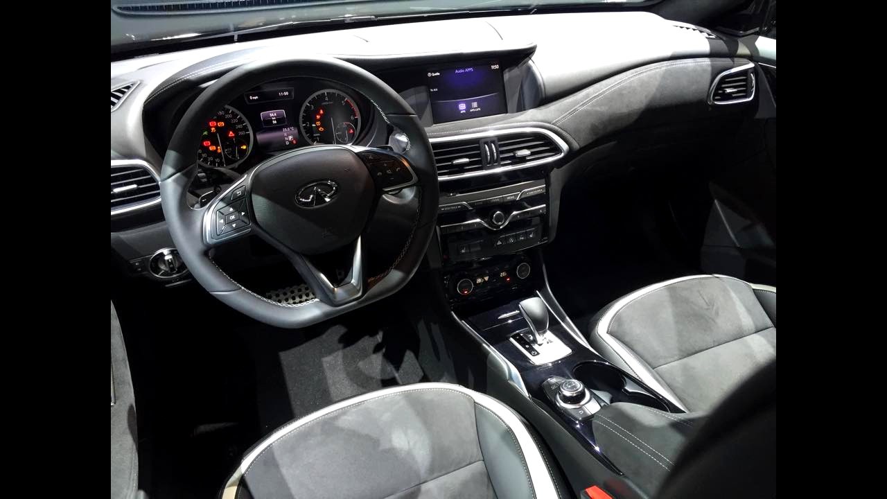 Frankfurt: hatch ou crossover, Infiniti Q30 representa bem a marca de luxo da Nissan