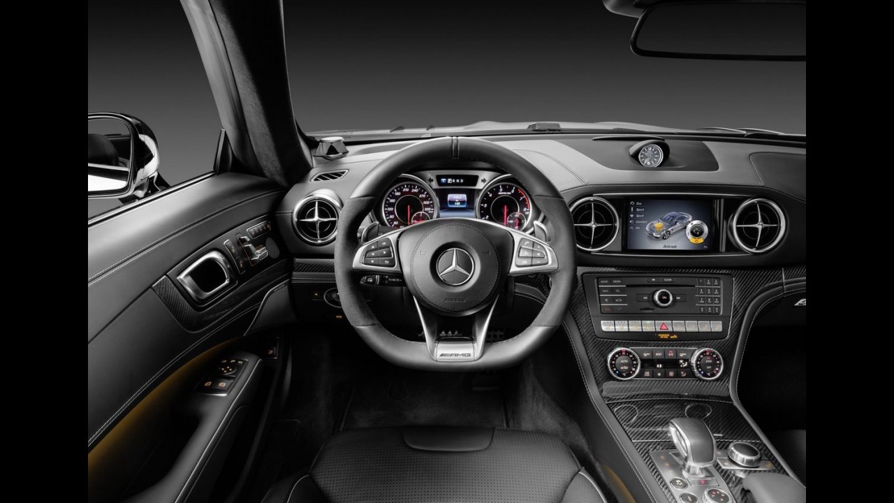 Mercedes Classe SL 2017 é revelado por inteiro - veja galeria