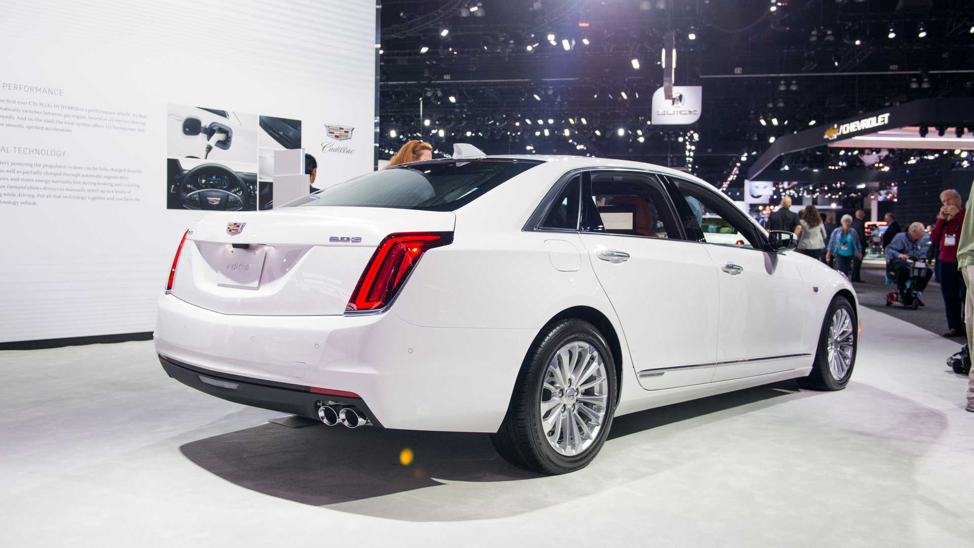 2017 Cadillac Ct6 Plug In Hybrid La 2016 Photo Motor1 Canada
