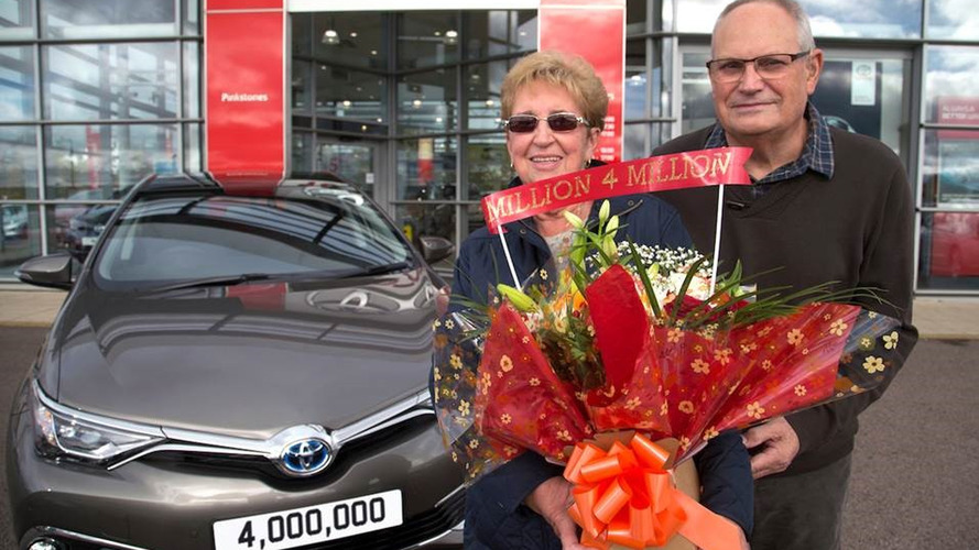Auris Hybrid four millionth Toyota car built in U.K.