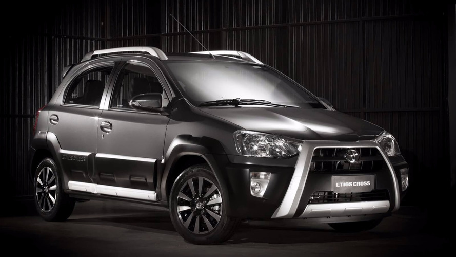 Etios Cross