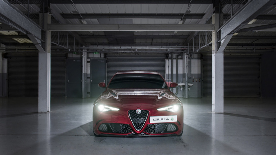 Alfa Romeo Giulia, Silverstone'da 'gözü kapalı' tur rekoru kırdı