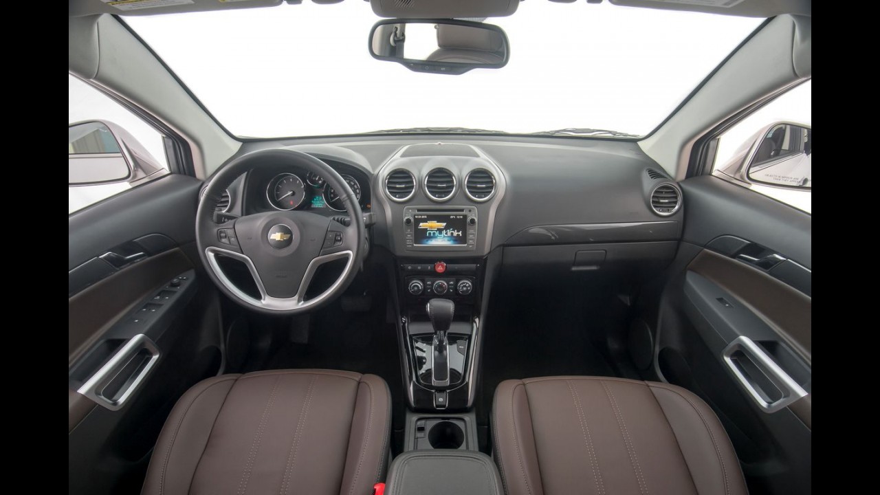 Chevrolet Captiva 2016 ganha visual "aventureiro" e chega por R$ 103.990