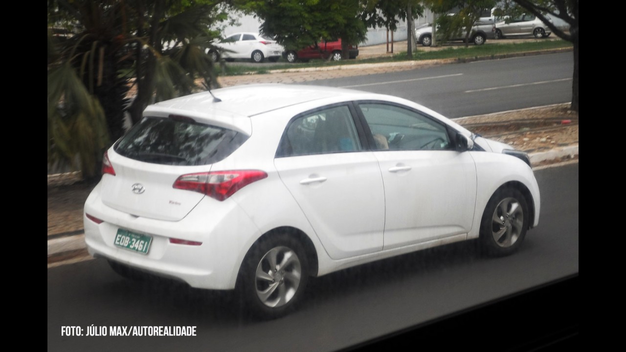 Flagra: Hyundai HB20 1.0 turbo já grava comercial!