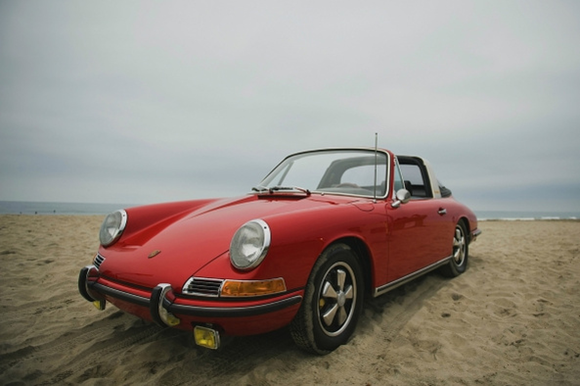 Why Porsche Purists Love the 911 Targa