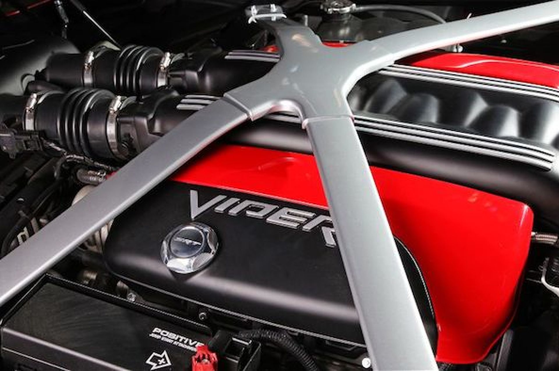 2014 SRT Viper GTS Review: A Supercar That Defies Commonality