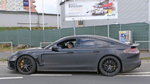 2017 Porsche Panamera spy photo