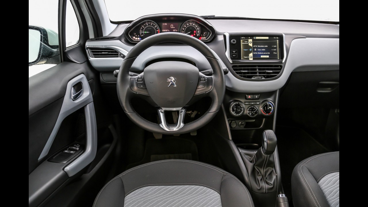 Peugeot paga R$ 300 a quem comprar um rival do 208