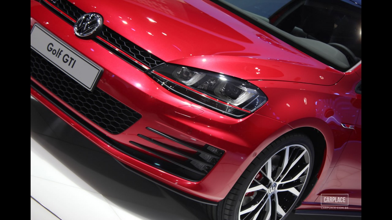 CARPLACE em Paris: Fotos ao vivo do Novo Golf GTI 7 2013