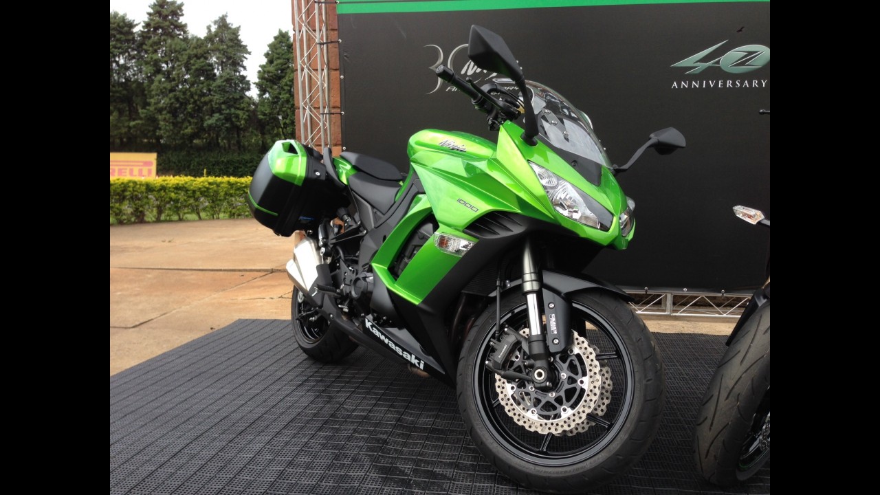 Kawasaki lança novas Ninja 1000 Tourer e Z1000 2015 - veja preços