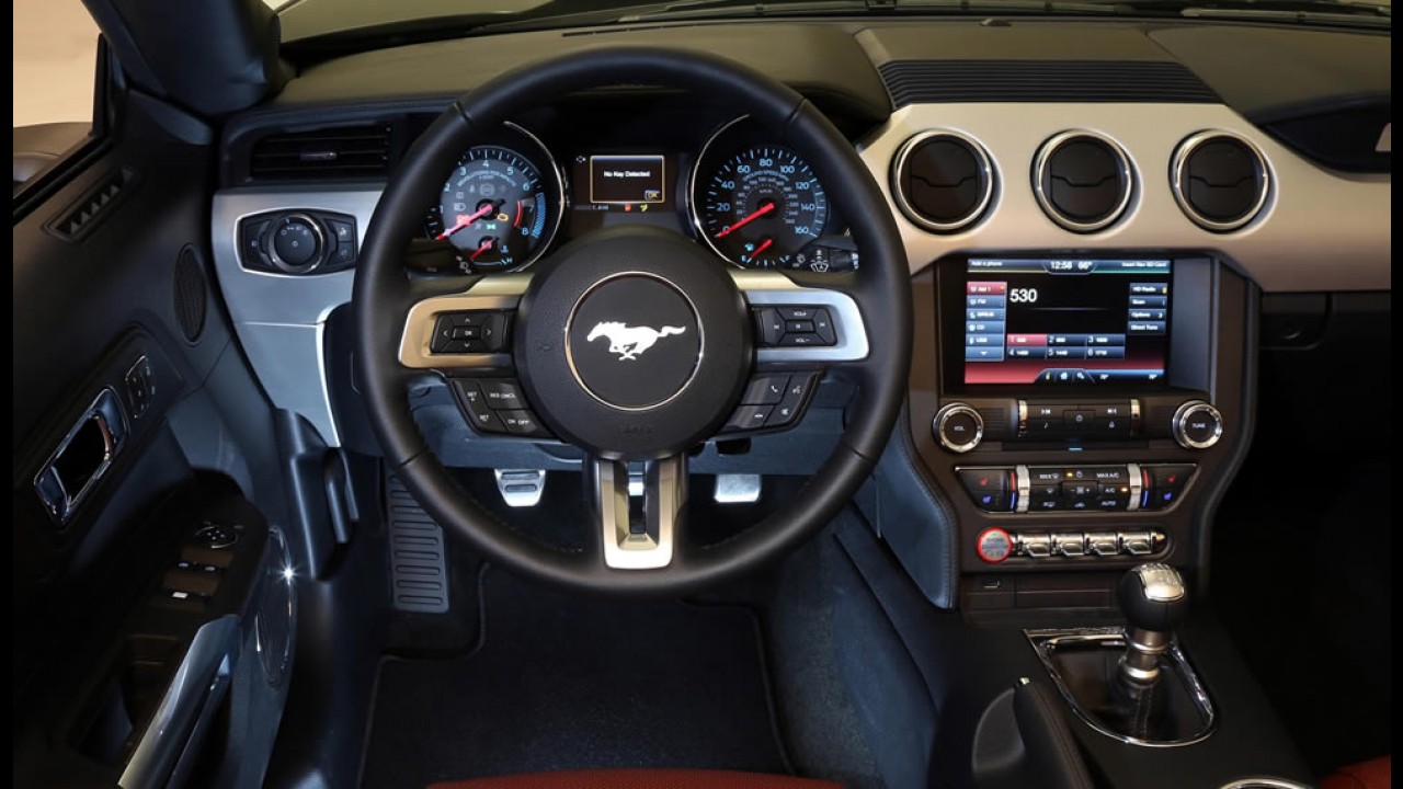 Agora sem teto: este é o novo Ford Mustang Conversível