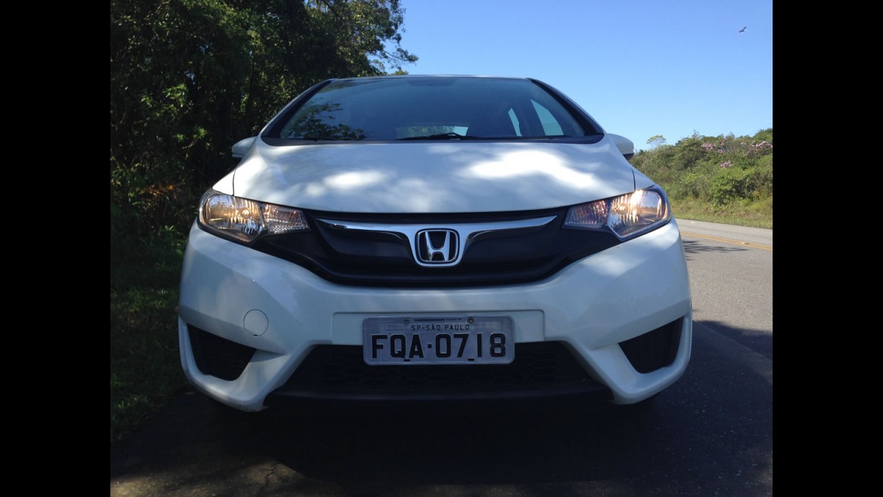 Garagem CARPLACE #4: câmbio manual muda temperamento do Fit - veja teste
