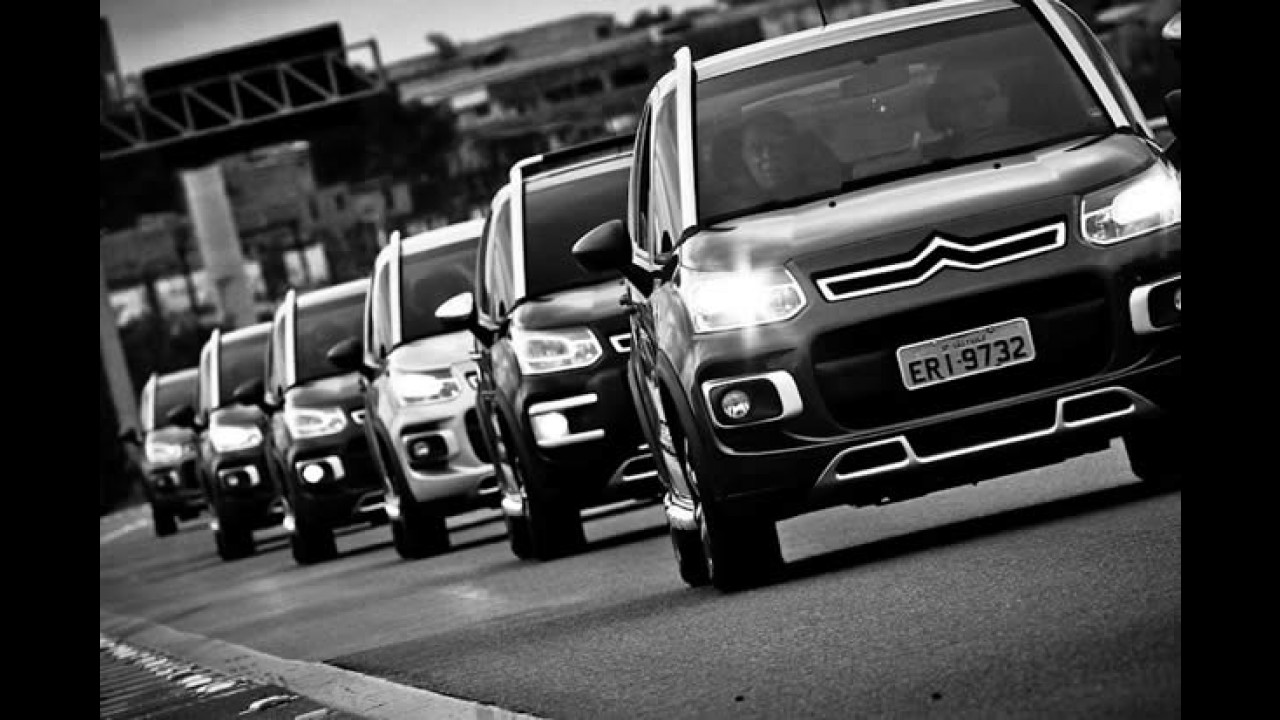 Citroën promove o Rali Raid 2CV pelo litoral do nordeste brasileiro