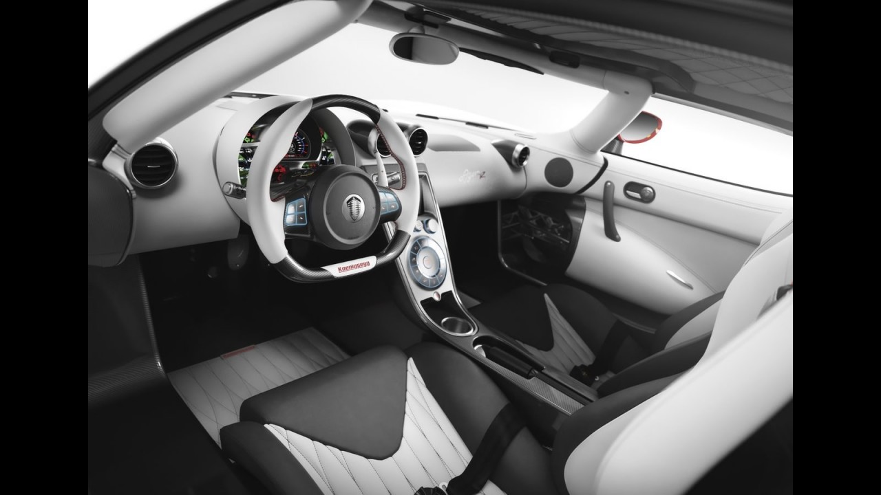 Koenigsegg Agera R: motor V8 de 1.115 cv com Etanol E85