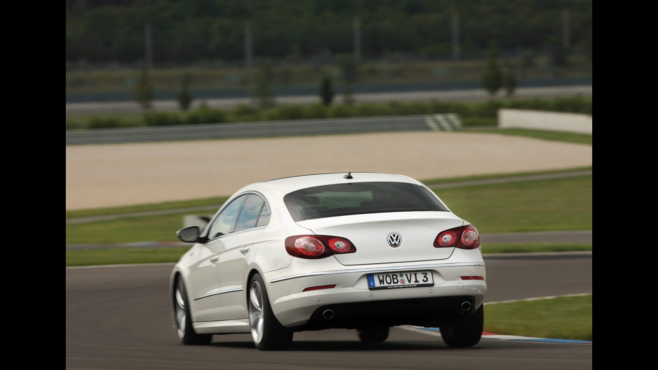 Volkswagen Passat CC R-Line 2010 - Marca inicia venda do pacote de personalização