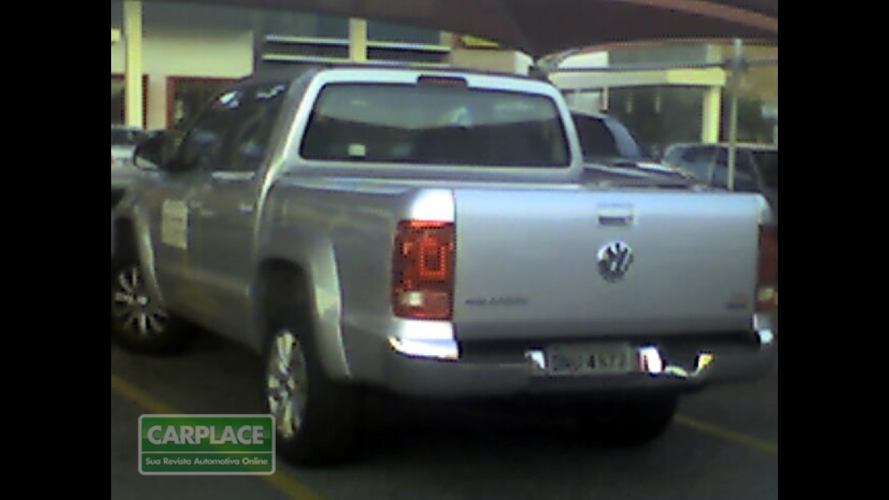 Leitor flagra a nova pick-up VW Amarok emplacada em MG