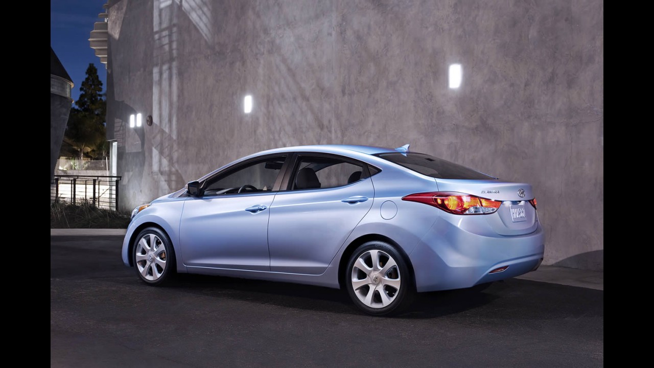 Hyundai divulga informações e fotos do Novo Elantra 2011 para os Estados Unidos