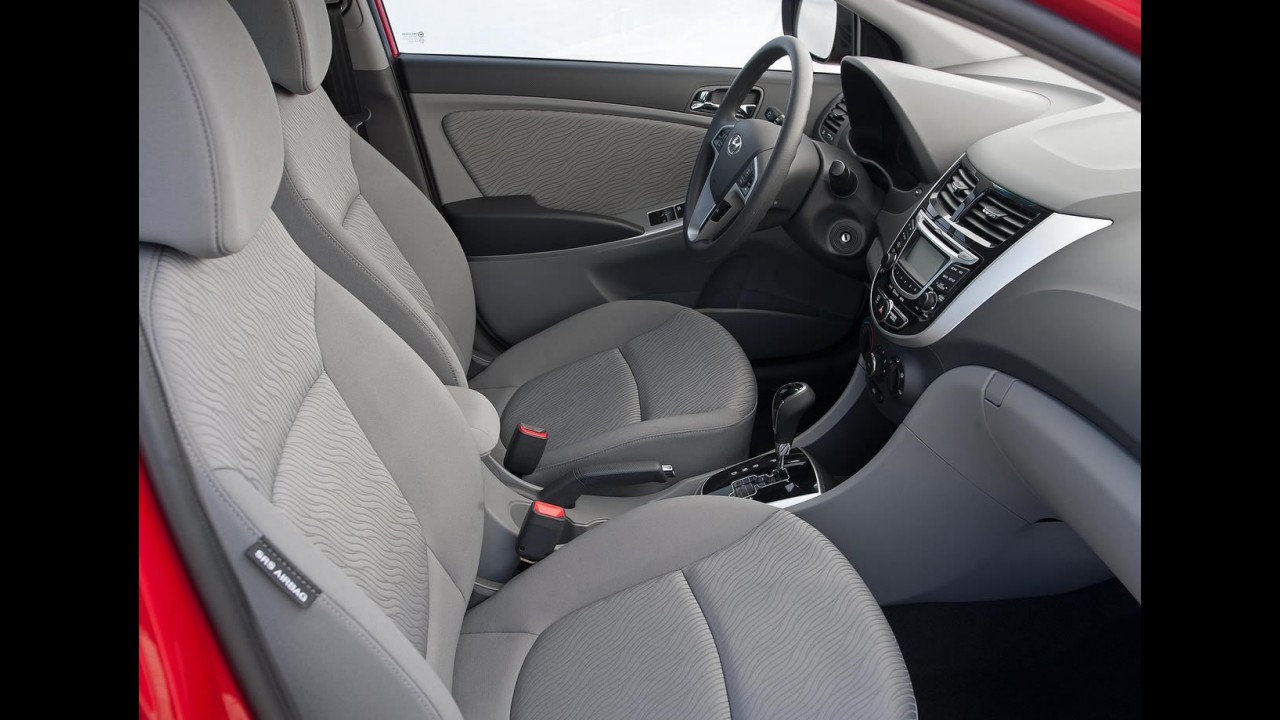 Hyundai divulga imagens e detalhes Accent 2012 para os EUA - Preços começam em US$ 12.445