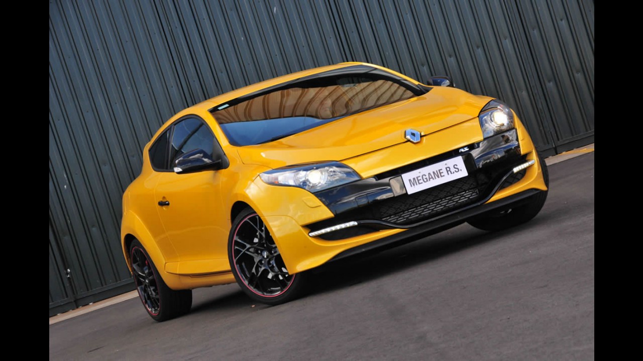 Teste CARPLACE: medimos, com exclusividade, o Mégane RS que acelera em direção ao Brasil