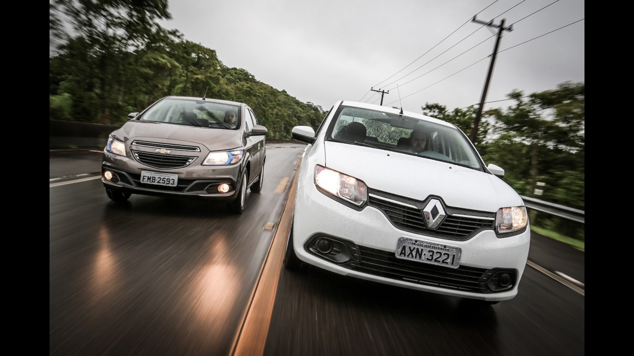 Teste CARPLACE: renovados, Logan e Prisma subiram na vida