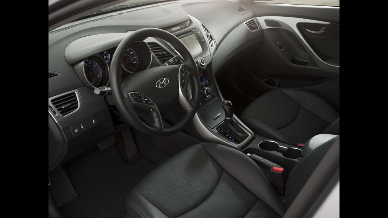 Hyundai Elantra 2014 ganha leve reestilização e motor 2.0 GDI nos EUA