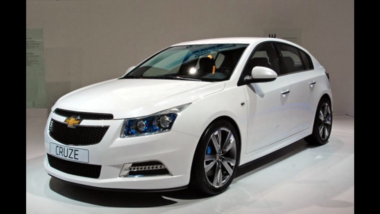 Fotos: Chevrolet Cruze Hatch no Salão de Paris