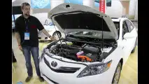 Detroit 2011: VW Passat vs. Toyota Camry