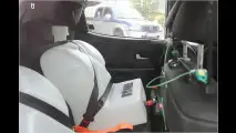 Erwischt: Kia-Minivan