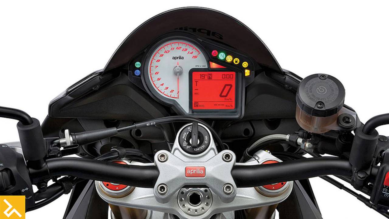 <strong>The Aprilia Tuono V4 1100 Factory cockpit is roomy and the dash offers loads of info. The square LCD screen is where you will see all your settings plus a variety of info from a clock, instant MPG, GPI and much more.</strong>