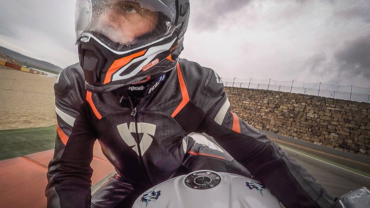 Pirelli Diablo Rosso III Sportbike Tire - Motorland Aragon Track Tested