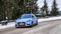 VW Golf GTI vs. Hyundai i30 N